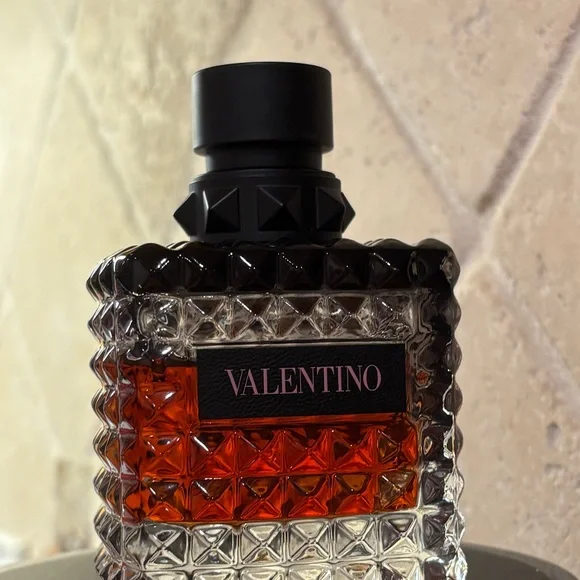 🖤 Valentino Donna Born in Roma Intense Eau de Parfum•VGUC•3.4OZ•$185🖤 - Picture 3 of 7
